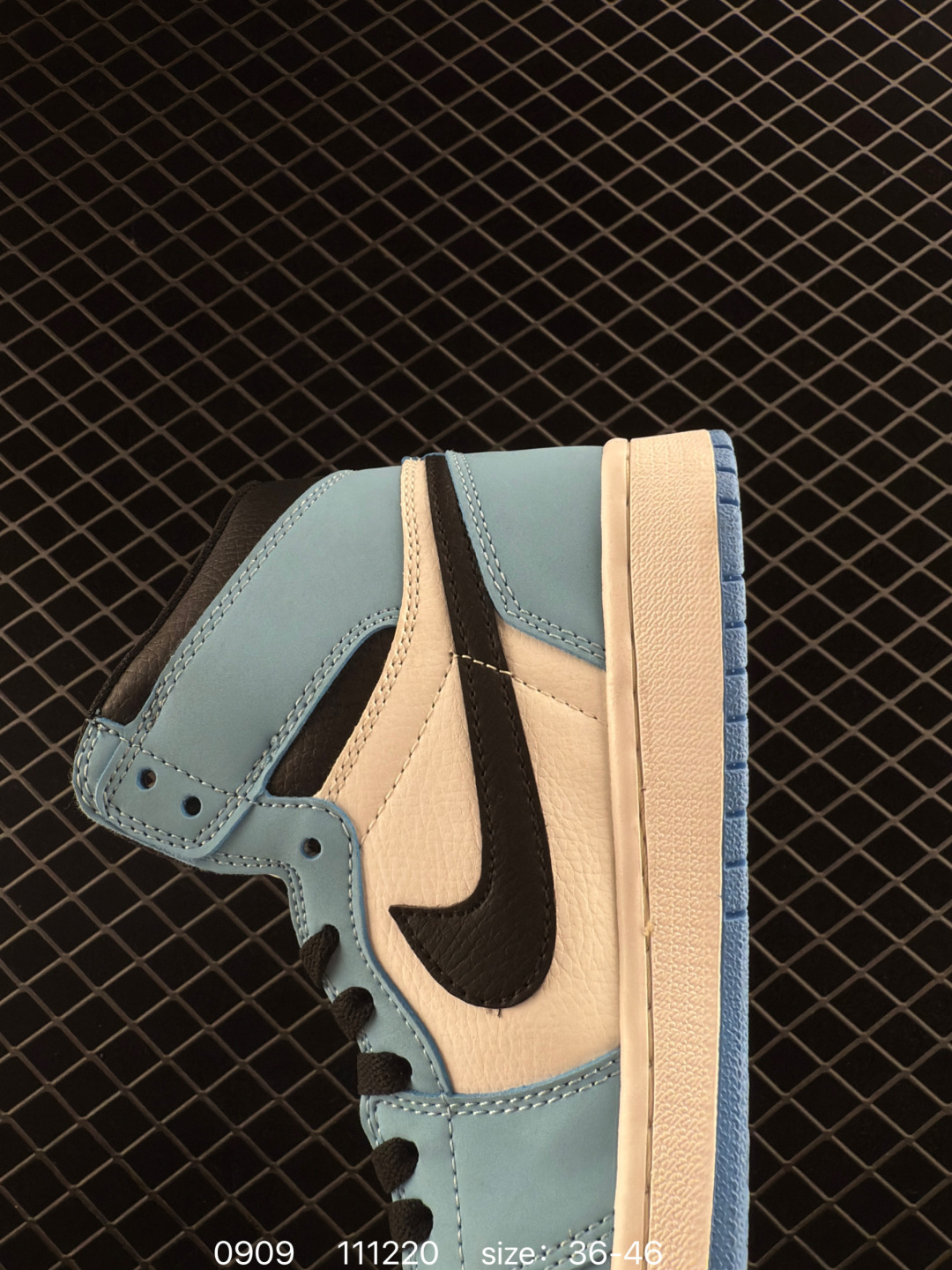 Nike Air Jordan 1 Retro High OG”Black/White“